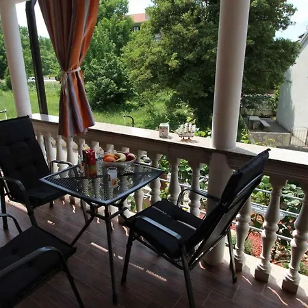 Apartment In Malinska/insel Krk 27336